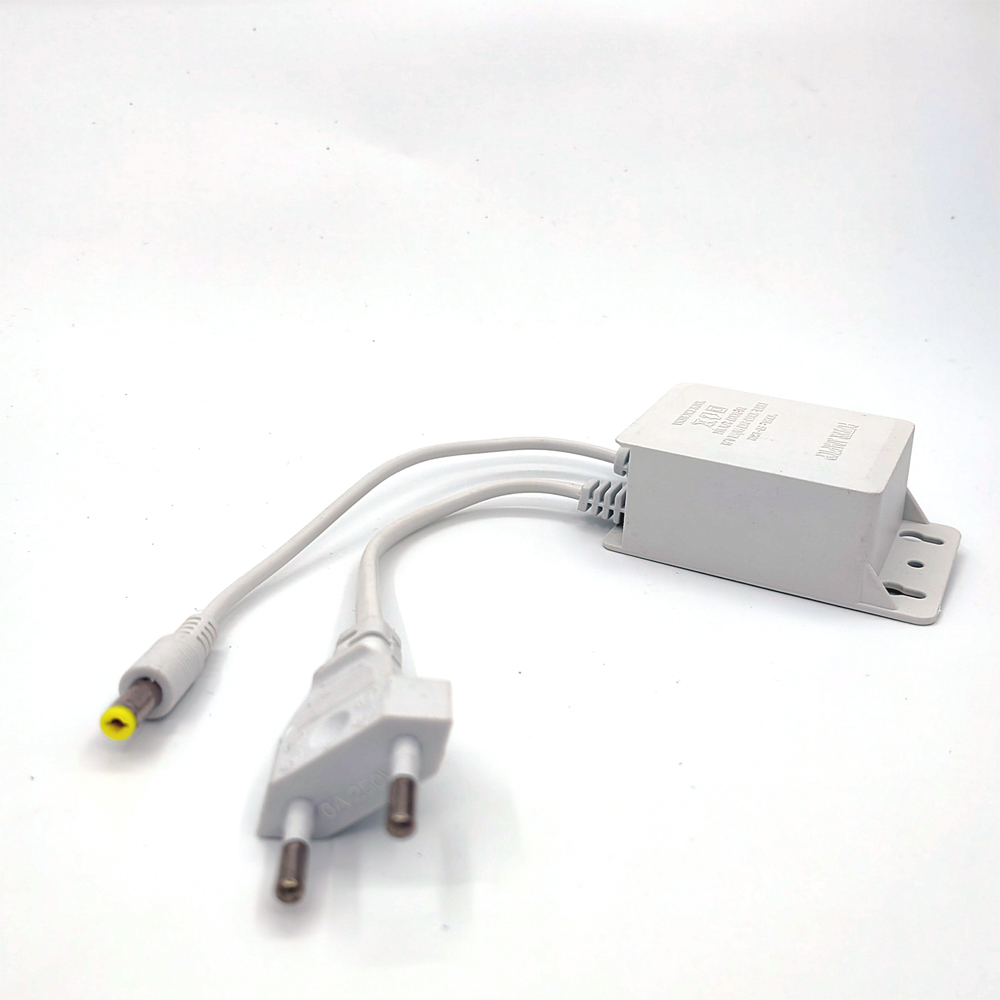 White AC 100-240V Input DC 12V - огляд і ціна Outdoor Power Plug