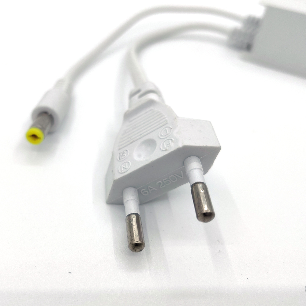 White AC 100-240V Input DC 12V - огляд і ціна Outdoor Power Plug