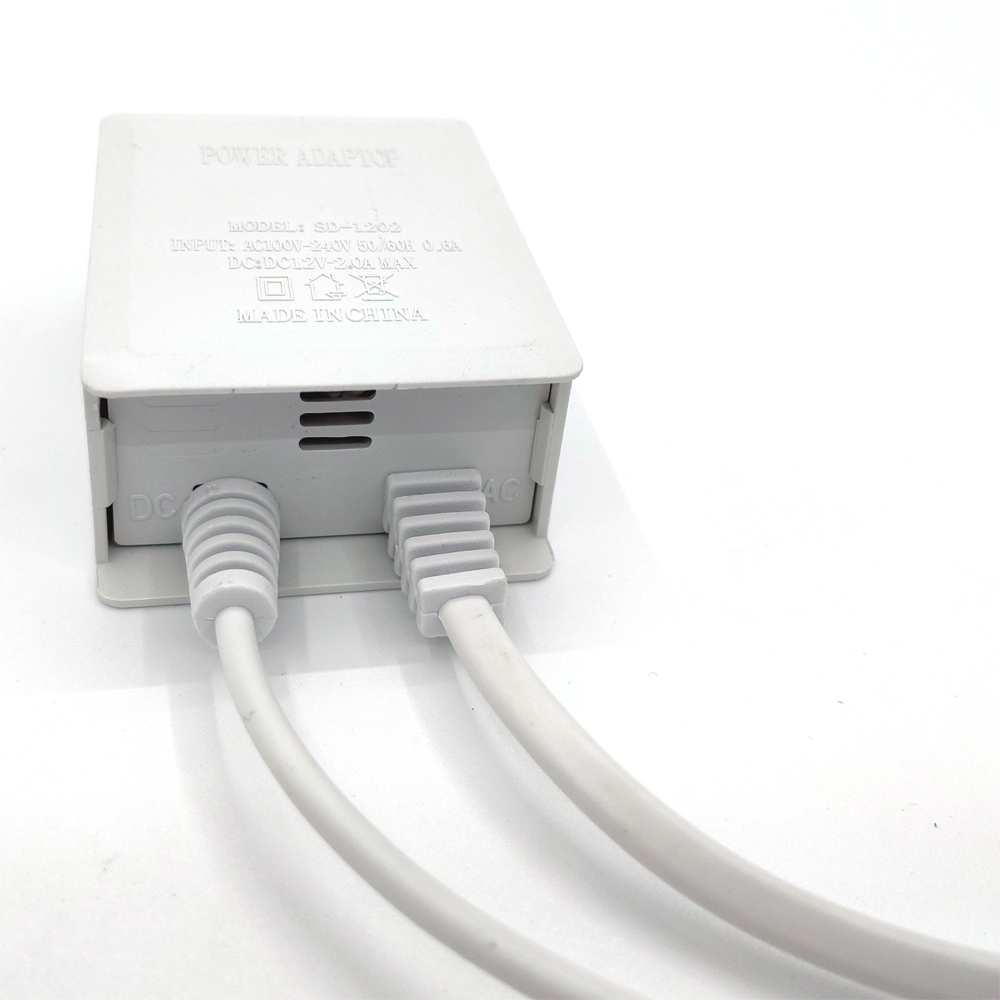 White AC 100-240V Input DC 12V - огляд і ціна Outdoor Power Plug