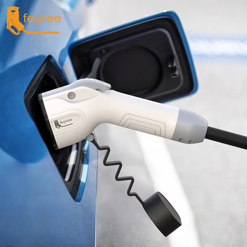 Feyree V2L Cable Discharge Plu - огляд і ціна Outdoor Power Plug